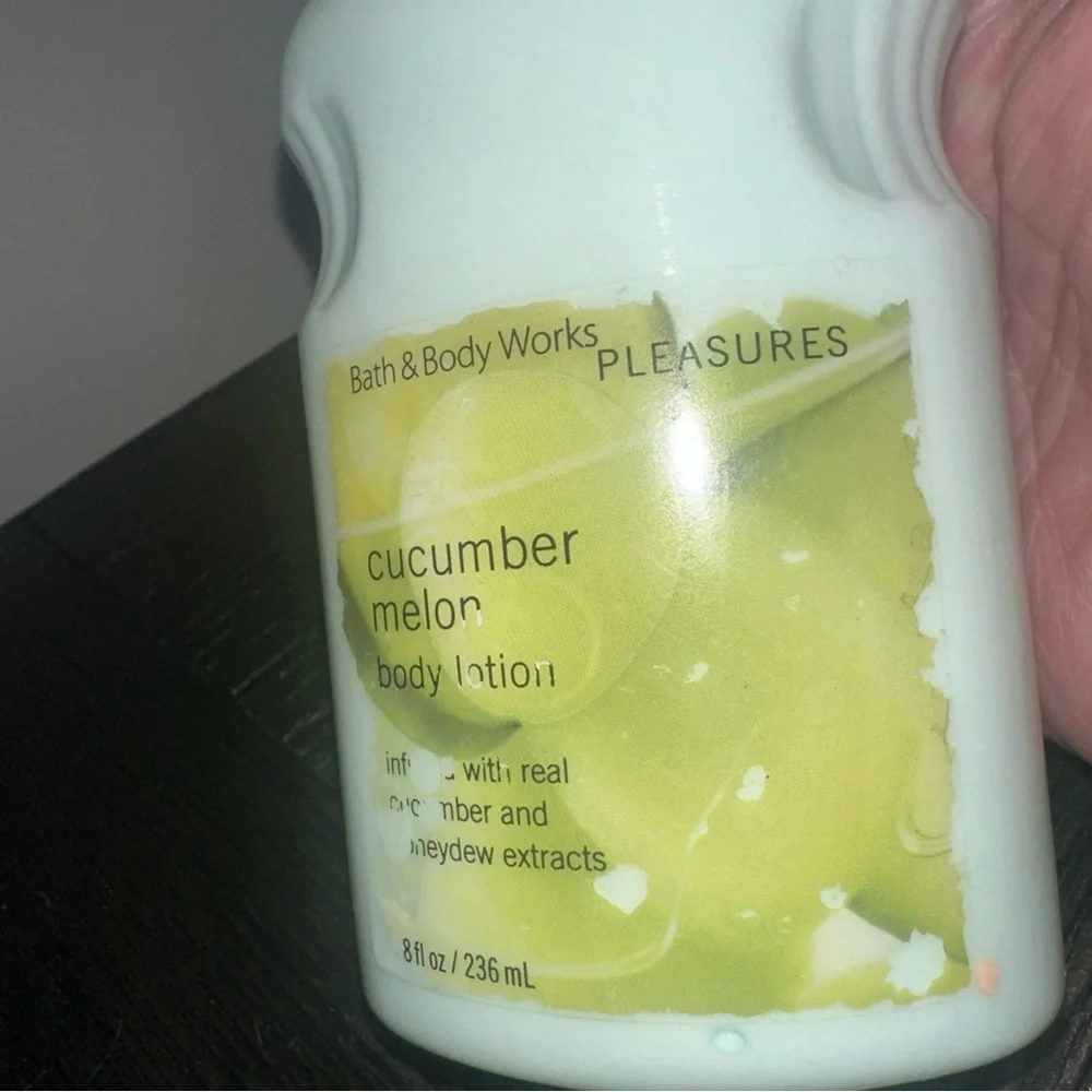 Bath & Body Works Pleasures Cucumber Melon Body Lotion, 8 fl oz, BRAND NEW‎